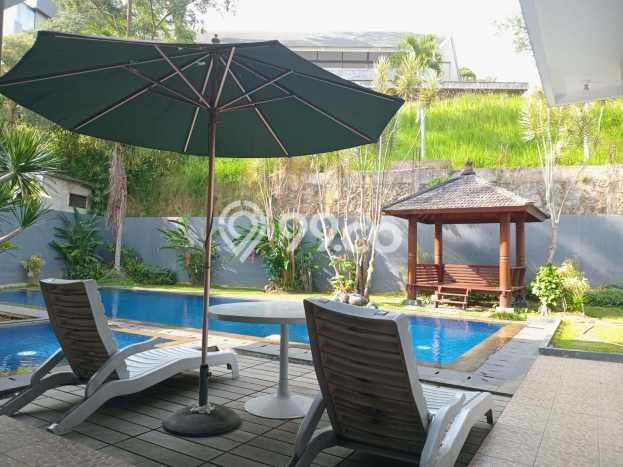 Rumah Elit Modern Siap Huni di Resor Dago Pakar Bandung Rumah Elit Modern Siap Huni di Resor Dago Pakar Bandung