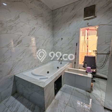For Sale! Luxury House LT 180m2 Desain Elegan di Gading Serpong For Sale! Luxury House LT 180m2 Desain Elegan di Gading Serpong