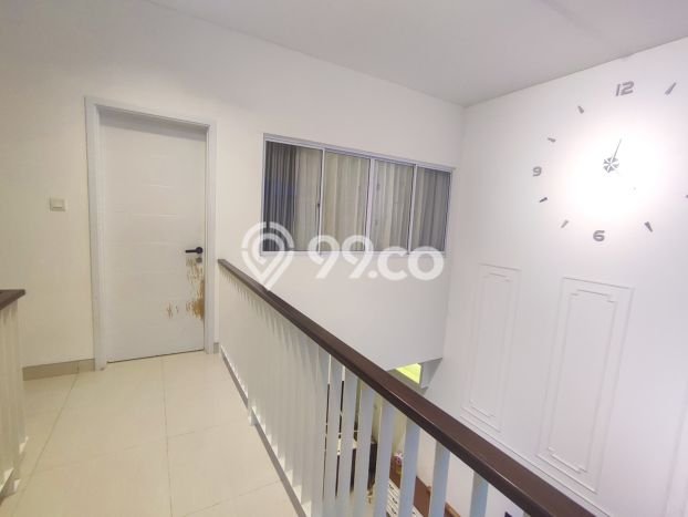 Siap Huni Rumah Mewah 3 Kamar di Karang Tengah Dekat ke Mana Pun Siap Huni Rumah Mewah 3 Kamar di Karang Tengah Dekat ke Mana Pun