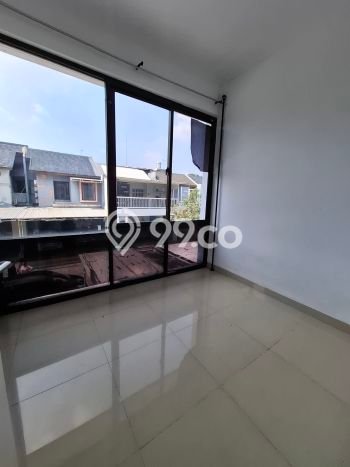Dijual Cepat Rumah Strategis LT 96m2 LB 100m2 di Jakarta Barat Cocok untuk Hunian Dijual Cepat Rumah Strategis LT 96m2 LB 100m2 di Jakarta Barat Cocok untuk Hunian