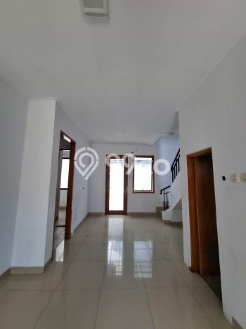 Dijual Cepat Rumah Strategis LT 96m2 LB 100m2 di Jakarta Barat Cocok untuk Hunian Dijual Cepat Rumah Strategis LT 96m2 LB 100m2 di Jakarta Barat Cocok untuk Hunian