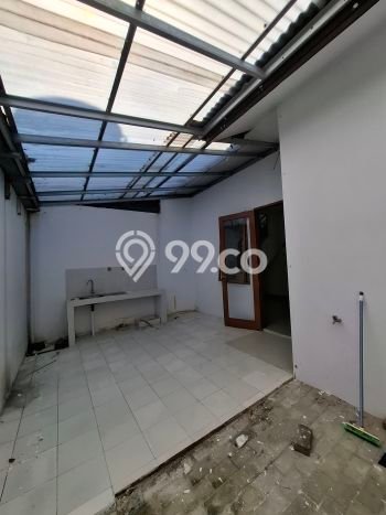 Dijual Cepat Rumah Strategis LT 96m2 LB 100m2 di Jakarta Barat Cocok untuk Hunian Dijual Cepat Rumah Strategis LT 96m2 LB 100m2 di Jakarta Barat Cocok untuk Hunian