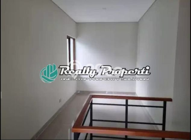 Disewakan! Rumah 3 Kamar Tidur &
2 Kamar Mandi di Jatiwarna, Bekasi Disewakan! Rumah 3 Kamar Tidur &
2 Kamar Mandi di Jatiwarna, Bekasi