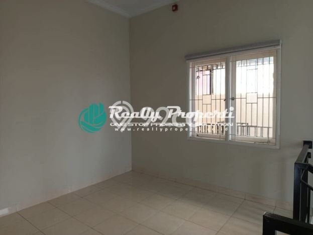 Rumah Luxury Modern Tanpa Renovasi di Jatiwaringin Bekasi Rumah Luxury Modern Tanpa Renovasi di Jatiwaringin Bekasi