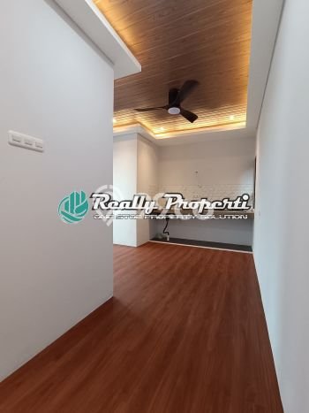 Hunian Nyaman Asri 3 KT Siap Huni di Condet Jakarta Timur Hunian Nyaman Asri 3 KT Siap Huni di Condet Jakarta Timur