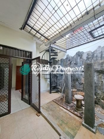 Rumah Minimalis 3 KT LT 144m2 di Cikunir Rumah Minimalis 3 KT LT 144m2 di Cikunir
