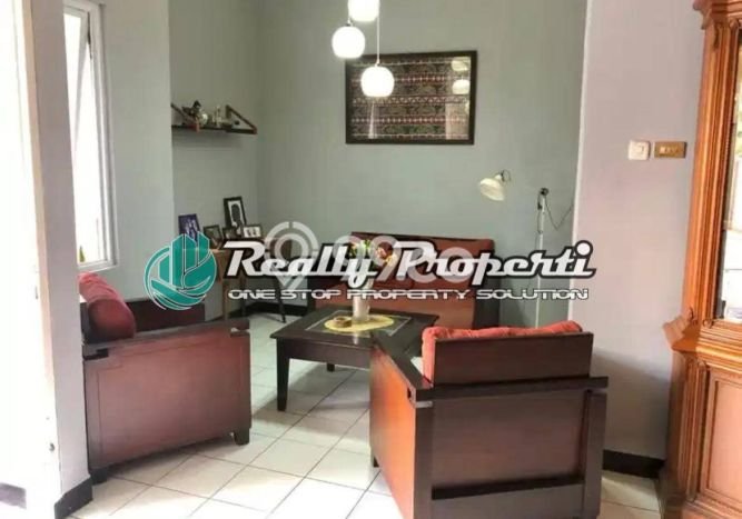 Rumah Luas Asri 4 KT Siap Huni di Jati Cempaka Bekasi Rumah Luas Asri 4 KT Siap Huni di Jati Cempaka Bekasi