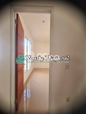 Disewakan Hunian Konsep Modern di Cipayung Jakarta Timur dengan 4 KT Disewakan Hunian Konsep Modern di Cipayung Jakarta Timur dengan 4 KT