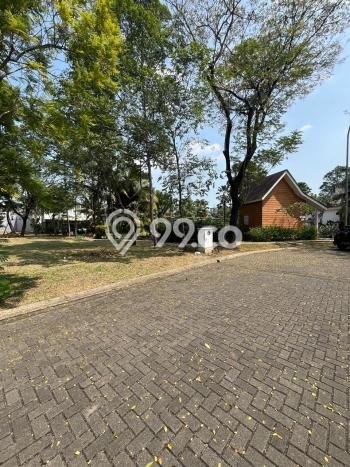 Tanah di BSD, Tangerang Selatan Luas 312m2 Dijual Segera Tanah di BSD, Tangerang Selatan Luas 312m2 Dijual Segera
