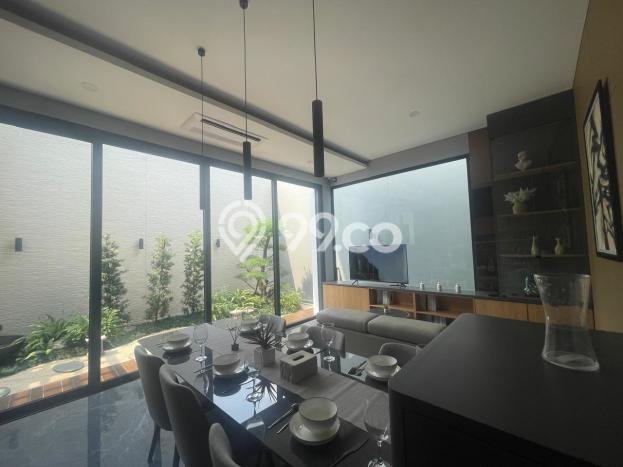 Rumah Elit Modern Tanpa Renovasi di Metland Menteng Jakarta Timur Rumah Elit Modern Tanpa Renovasi di Metland Menteng Jakarta Timur