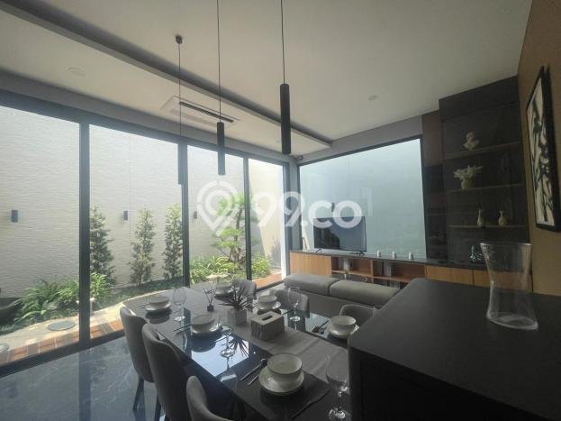 Rumah Elit Modern Tanpa Renovasi di Metland Menteng Jakarta Timur Rumah Elit Modern Tanpa Renovasi di Metland Menteng Jakarta Timur