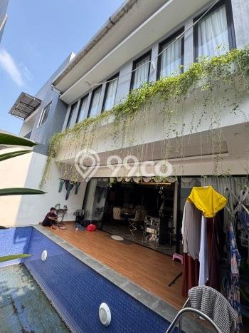 Rumah Strategis Modern Lb 240m2 di Tarumajaya, Bekasi Rumah Strategis Modern Lb 240m2 di Tarumajaya, Bekasi