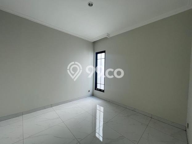 Disewakan Rumah Murah di Summarecon Crown Gading Bekasi dengan 3 Kamar Tidur Disewakan Rumah Murah di Summarecon Crown Gading Bekasi dengan 3 Kamar Tidur