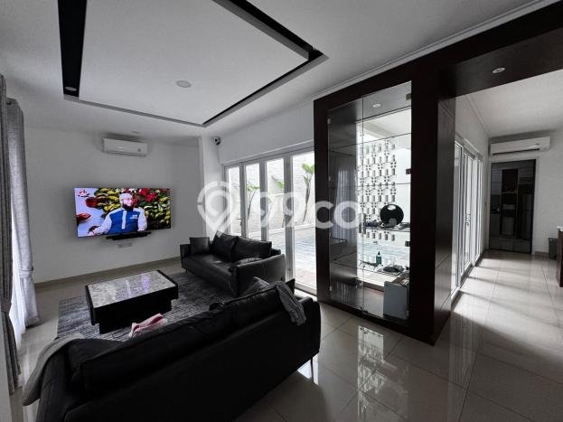 Rumah Elit LB 225m2 Siap Huni Desain Elegan di Summarecon Bekasi, Bekasi Rumah Elit LB 225m2 Siap Huni Desain Elegan di Summarecon Bekasi, Bekasi