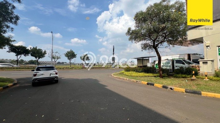 Dijual Hunian Rumah Terawat 5 Kamar di Grand Wisata, Bekasi Dijual Hunian Rumah Terawat 5 Kamar di Grand Wisata, Bekasi