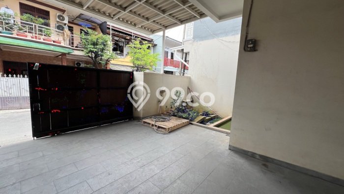 Rumah Modern Minimalis 4 Kamar Siap Huni di Bekasi Timur Rumah Modern Minimalis 4 Kamar Siap Huni di Bekasi Timur