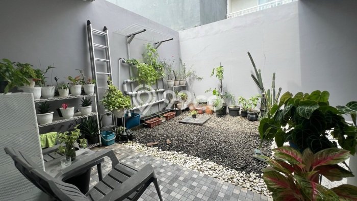 Rumah Elit Modern Tanpa Renovasi di Summarecon Bekasi Bekasi Rumah Elit Modern Tanpa Renovasi di Summarecon Bekasi Bekasi
