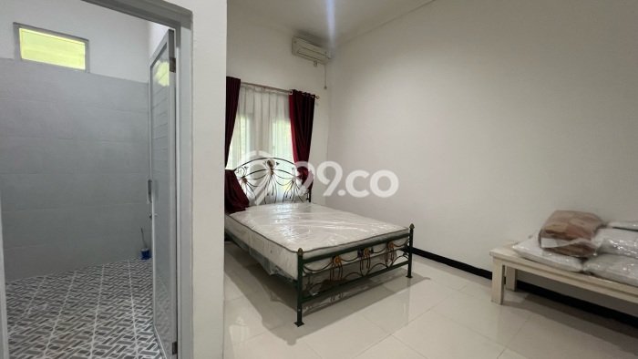 Rumah Mewah LB 200m2 Siap Huni Desain Elegan di Jatiwarna, Bekasi Rumah Mewah LB 200m2 Siap Huni Desain Elegan di Jatiwarna, Bekasi