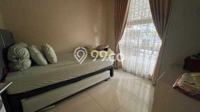 Rumah Elit LB 170m2 Siap Pakai Desain Elegan di Grand Wisata, Bekasi Rumah Elit LB 170m2 Siap Pakai Desain Elegan di Grand Wisata, Bekasi