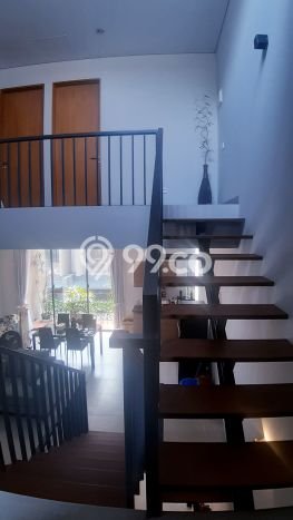 Ready to Use! Luxury House LT 107m2 Desain Elegan di Lebak Bulus Ready to Use! Luxury House LT 107m2 Desain Elegan di Lebak Bulus