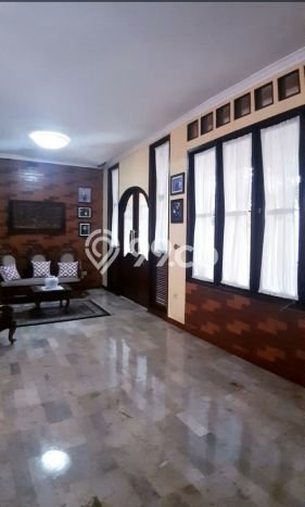 Rumah Elit LB 450m2 Siap Pakai Desain Elegan di Bintaro, Tangerang Selatan Rumah Elit LB 450m2 Siap Pakai Desain Elegan di Bintaro, Tangerang Selatan