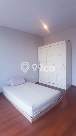 Disewakan! Rumah 4 Kamar Tidur &
3 Kamar Mandi di Lebak Bulus, Jakarta Selatan Disewakan! Rumah 4 Kamar Tidur &
3 Kamar Mandi di Lebak Bulus, Jakarta Selatan