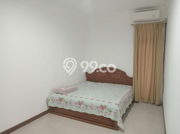 Rumah Disewakan Jakarta Selatan LT 240m2 LB 450m2 Area Pondok Indah Rumah Disewakan Jakarta Selatan LT 240m2 LB 450m2 Area Pondok Indah