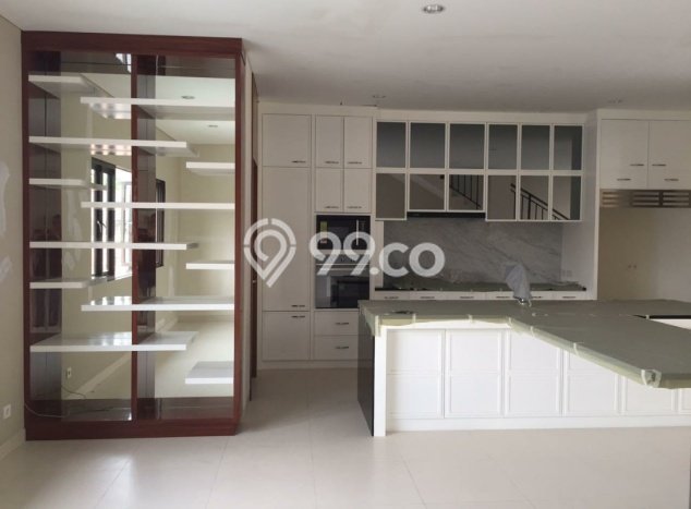 Rumah Disewakan Jakarta Selatan LT 160m2 LB 300m2 Kawasan Pejaten Rumah Disewakan Jakarta Selatan LT 160m2 LB 300m2 Kawasan Pejaten