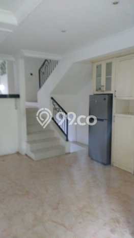 Rumah Sewa Jakarta Selatan LT 200m2 LB 190m2 Kawasan Kemang Rumah Sewa Jakarta Selatan LT 200m2 LB 190m2 Kawasan Kemang