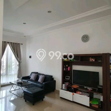 Rumah Strategis Minimalis Lb 120m2 di Ciputat, Tangerang Selatan Rumah Strategis Minimalis Lb 120m2 di Ciputat, Tangerang Selatan