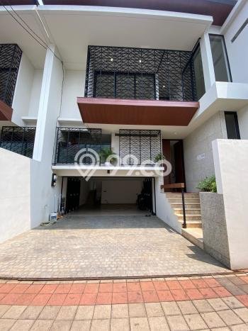 Rumah Luxury Modern Tanpa Renovasi di Kemang Jakarta Selatan Rumah Luxury Modern Tanpa Renovasi di Kemang Jakarta Selatan