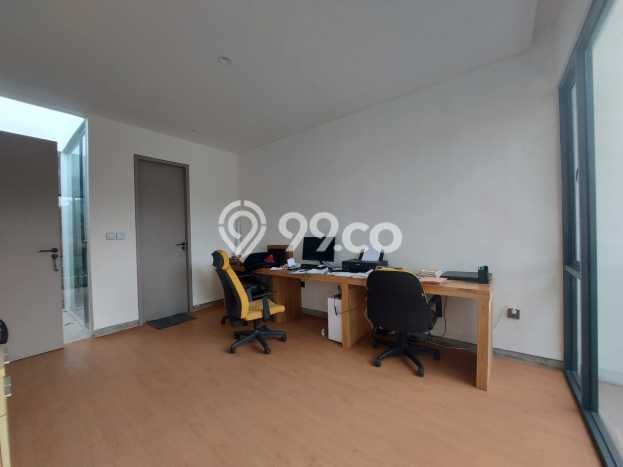 Rumah 3 KT 3 KM di Lokasi Strategis Cinere, Depok Rumah 3 KT 3 KM di Lokasi Strategis Cinere, Depok