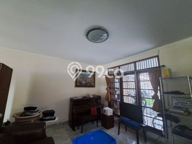 Jual Rumah Mewah Elegan Dengan View Cantik di Cinere, Jakarta Selatan Jual Rumah Mewah Elegan Dengan View Cantik di Cinere, Jakarta Selatan