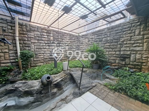 Jual Rumah Mewah Elegan Dengan View Cantik di Cinere, Jakarta Selatan Jual Rumah Mewah Elegan Dengan View Cantik di Cinere, Jakarta Selatan