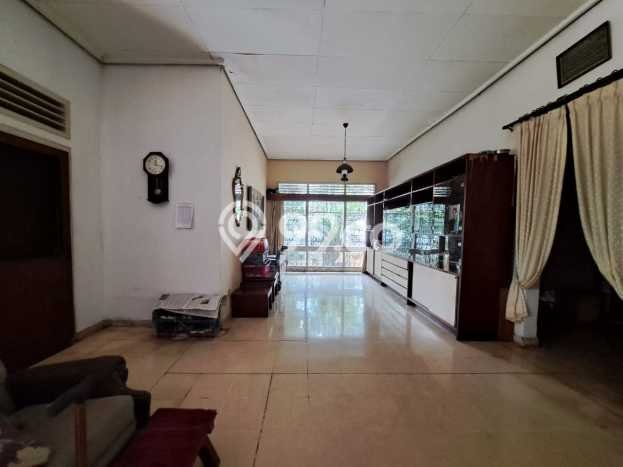 Hunian Eksklusif Siap Huni LT 740m2 di Cilandak, Jakarta Selatan Hunian Eksklusif Siap Huni LT 740m2 di Cilandak, Jakarta Selatan