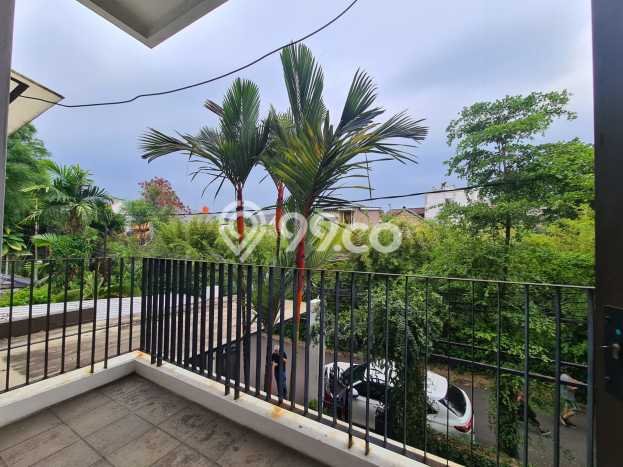 Rumah Mewah LB 300m2 Siap Huni Desain Elegan di Pondok Indah, Jakarta Selatan Rumah Mewah LB 300m2 Siap Huni Desain Elegan di Pondok Indah, Jakarta Selatan