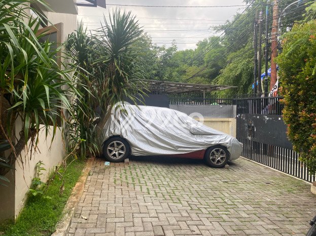 Komersial Dijual Lokasi Emas di Jatinegara Luas 120m2 Komersial Dijual Lokasi Emas di Jatinegara Luas 120m2