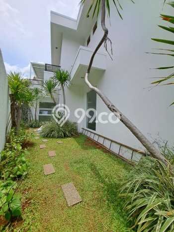 Rumah Elit Modern Tanpa Renovasi di Lebak Bulus Jakarta Selatan Rumah Elit Modern Tanpa Renovasi di Lebak Bulus Jakarta Selatan