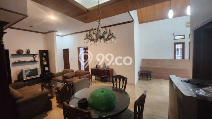 Jual Rumah Luas Megah Dengan View Cantik di Bintaro, Jakarta Selatan Jual Rumah Luas Megah Dengan View Cantik di Bintaro, Jakarta Selatan