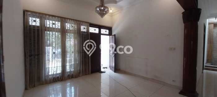 Dijual Rumah Mewah Megah Dengan View Eksklusif di Lebak Bulus, Jakarta Selatan Dijual Rumah Mewah Megah Dengan View Eksklusif di Lebak Bulus, Jakarta Selatan