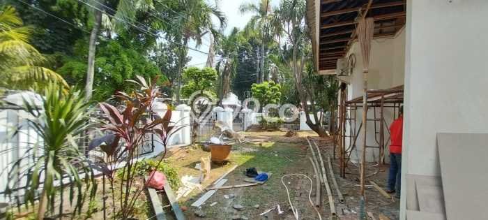 Dijual Rumah Mewah Megah Dengan View Eksklusif di Lebak Bulus, Jakarta Selatan Dijual Rumah Mewah Megah Dengan View Eksklusif di Lebak Bulus, Jakarta Selatan