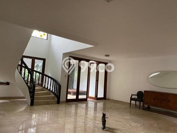 Rumah 7 Kamar di Pusat Kota Cinere, Depok - Lokasi Strategis Rumah 7 Kamar di Pusat Kota Cinere, Depok - Lokasi Strategis