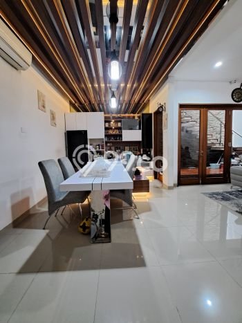 Hunian Mewah Dijual LT 138m2 di Ciputat, Tangerang Selatan Hunian Mewah Dijual LT 138m2 di Ciputat, Tangerang Selatan