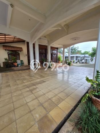 For Sale! Luxury House LT 1561m2 Desain Elegan di Gandul For Sale! Luxury House LT 1561m2 Desain Elegan di Gandul