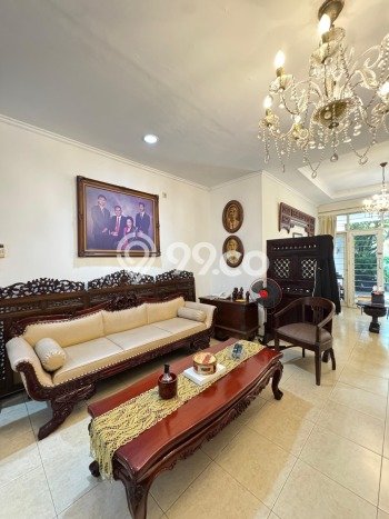 Rumah PREMIUM di Cinere, Depok, Luas 200m2m² Bangunan 150m2m² KESEMPATAN TERBATAS! Rumah PREMIUM di Cinere, Depok, Luas 200m2m² Bangunan 150m2m² KESEMPATAN TERBATAS!