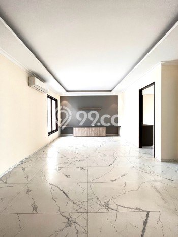 BEST INVESTMENT! Rumah di , LT 225m2m² LB 420m2m² BEST INVESTMENT! Rumah di , LT 225m2m² LB 420m2m²