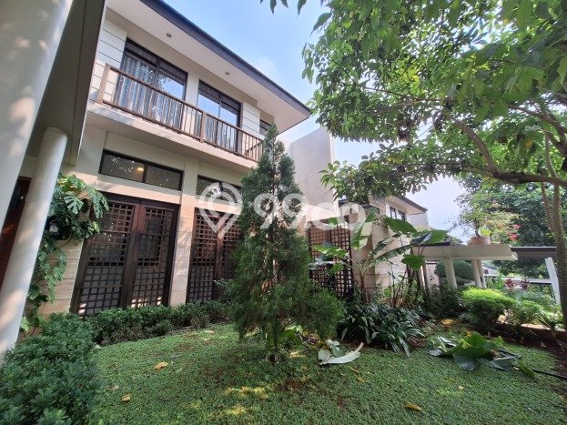 For Sale! Premium House LT 306m2 Desain Elegan di Lebak Bulus For Sale! Premium House LT 306m2 Desain Elegan di Lebak Bulus