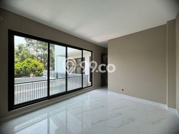 Rumah Elit Modern Tanpa Renovasi di Lebak Bulus Jakarta Selatan Rumah Elit Modern Tanpa Renovasi di Lebak Bulus Jakarta Selatan
