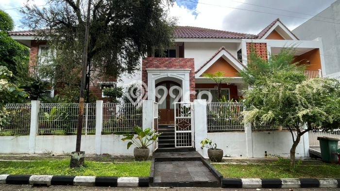 Dijual Rumah Premium dengan Fasilitas Sekitar Komplit di Cinere, Depok Dijual Rumah Premium dengan Fasilitas Sekitar Komplit di Cinere, Depok