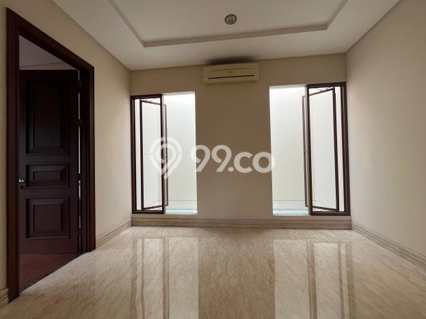 Rumah Mewah LB 890m2 Siap Pakai Desain Elegan di Pondok Indah, Jakarta Selatan Rumah Mewah LB 890m2 Siap Pakai Desain Elegan di Pondok Indah, Jakarta Selatan